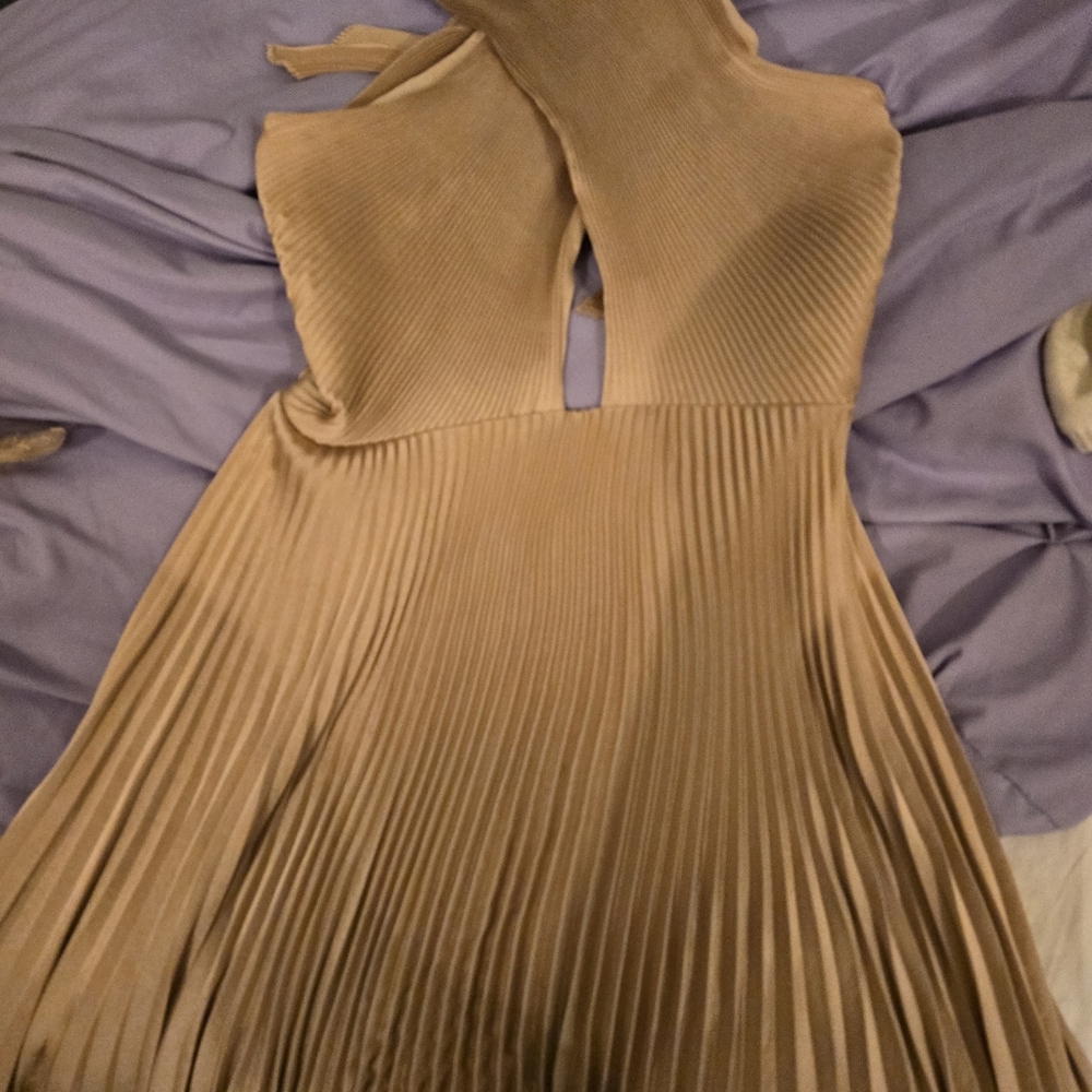 A.L.C. Athena II Halter Satin Pleated Dress, Size 8, BRAND NEW, $695 - Picture 6 of 11